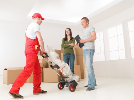 Removal van planning for narrow Brixton streets and flat access